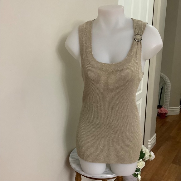 Shimmery Gold Tank w Diamond Gem M/L 36-38 Bust - Picture 3 of 8